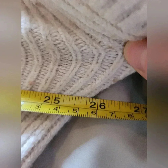 Treasure & Bond | V-Neck Ribbed Stitched Sweater Pullover, Size S - Picture 7 of 7